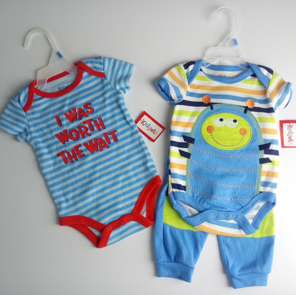 Two Kidgets Onesies Size 0-3 M